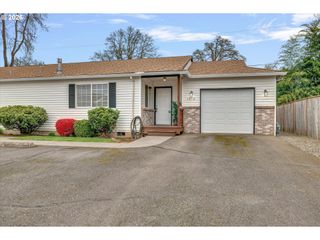 13716 Se LINDEN Ln 1, Milwaukie, OR 97222