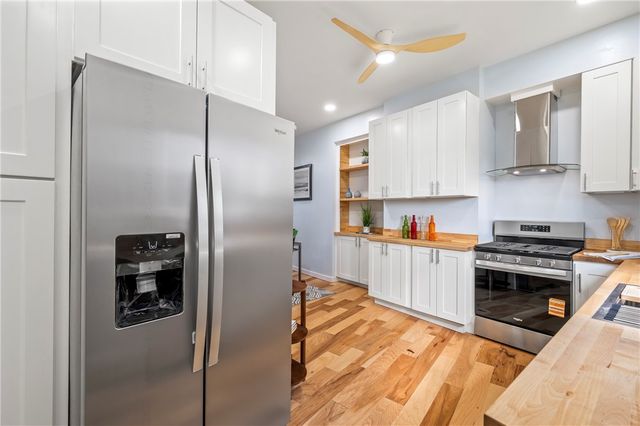 1107 Brabec St, Troy Hill, PA 15212