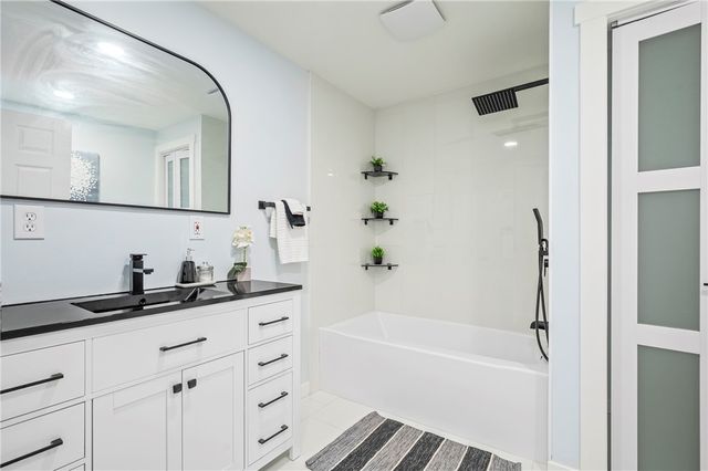 1107 Brabec St, Troy Hill, PA 15212