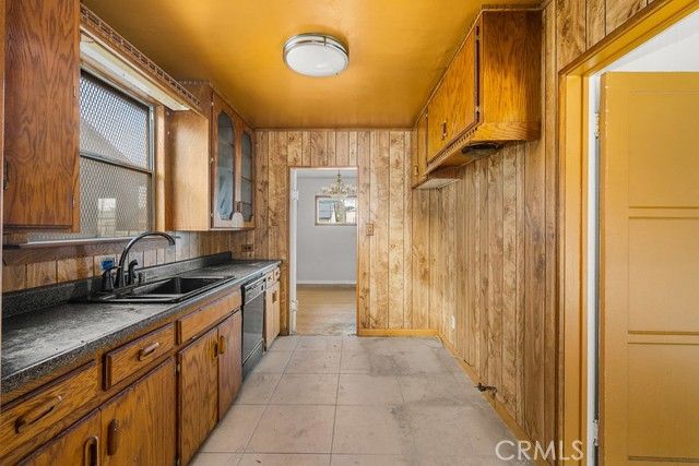 1504 S California Avenue, Compton, CA 90221