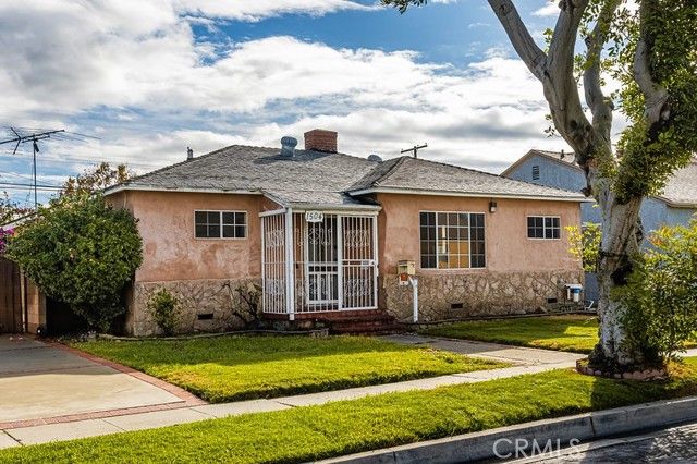 1504 S California Avenue, Compton, CA 90221