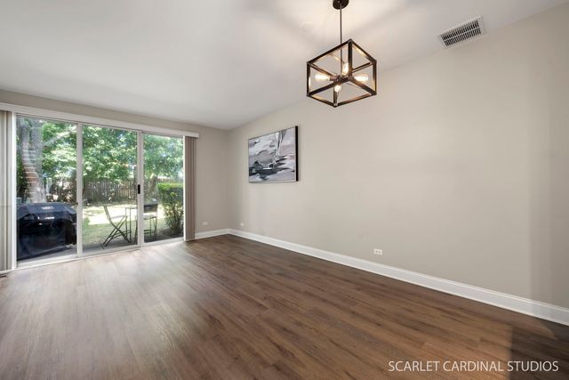 391 Hunterdon Court 4391A, Schaumburg, IL 60194