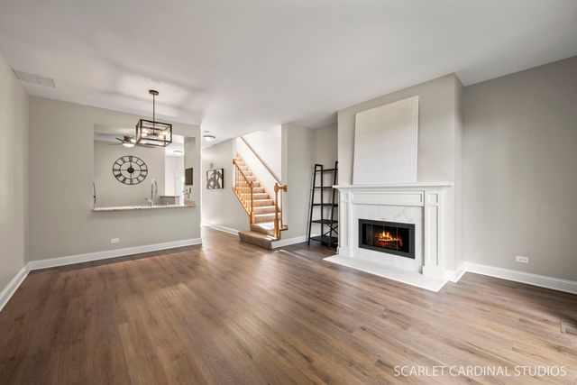 391 Hunterdon Court 4391A, Schaumburg, IL 60194