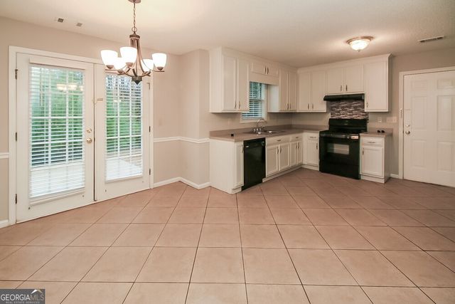 4045 Lindsey Lane, Rex, GA 30273