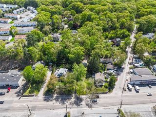 214 Putnam Pike, Johnston, RI 02919