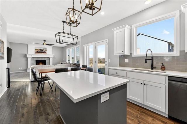 1808 W Catalpa Street, Olathe, KS 66061