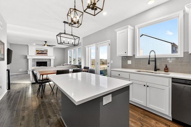 1808 W Catalpa Street, Olathe, KS 66061