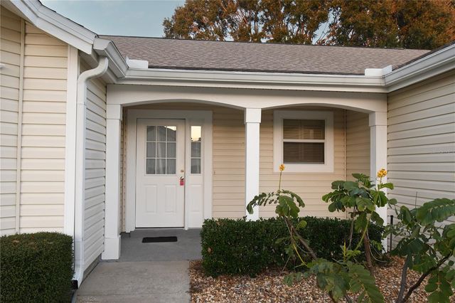 915 RAMOS DRIVE, Lady Lake, FL 32159