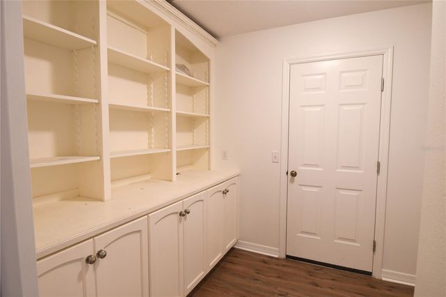 915 RAMOS DRIVE, Lady Lake, FL 32159