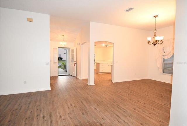 915 RAMOS DRIVE, Lady Lake, FL 32159