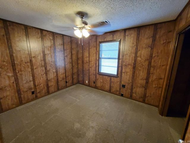 102 S Smyrna Road, Searcy, AR 72143