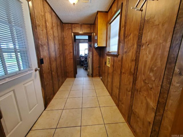 102 S Smyrna Road, Searcy, AR 72143