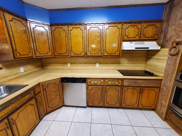 102 S Smyrna Road, Searcy, AR 72143