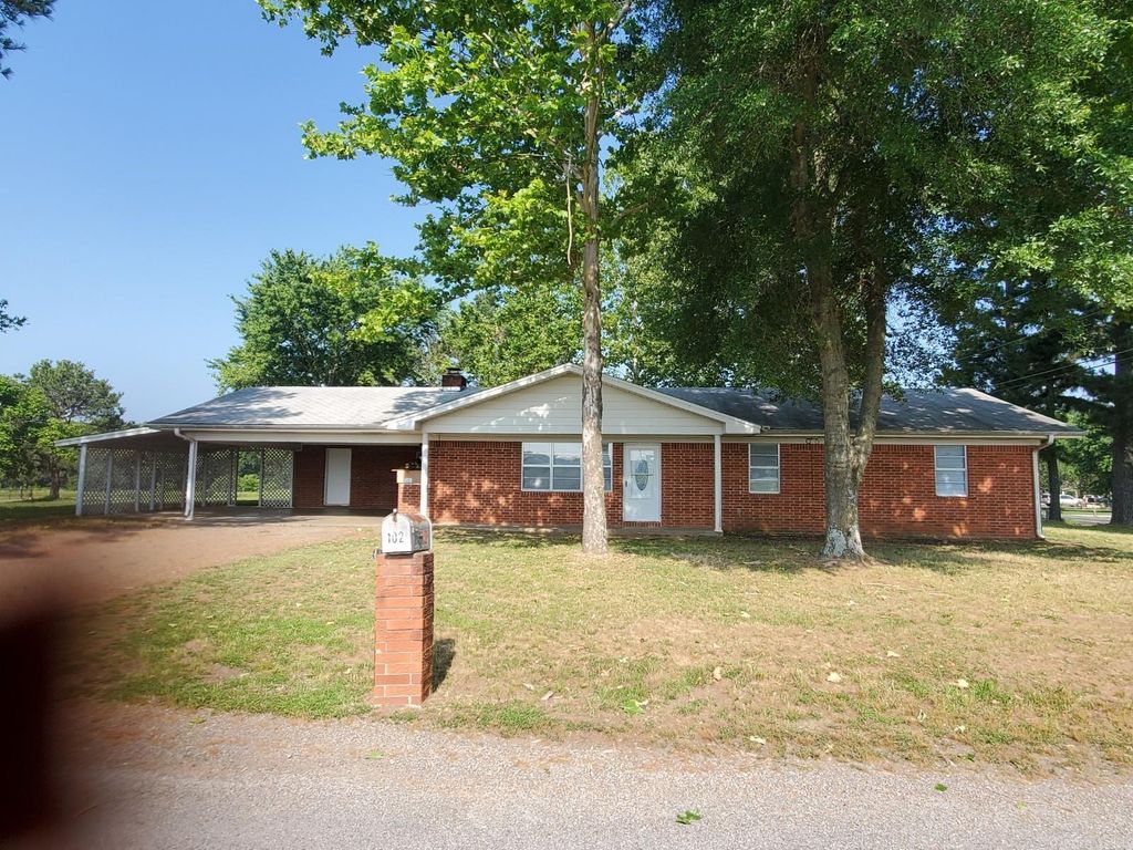 102 S Smyrna Road, Searcy, AR 72143