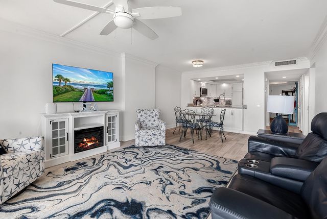 101 Ocean Creek Dr Apt EE5, Myrtle Beach, SC 29572