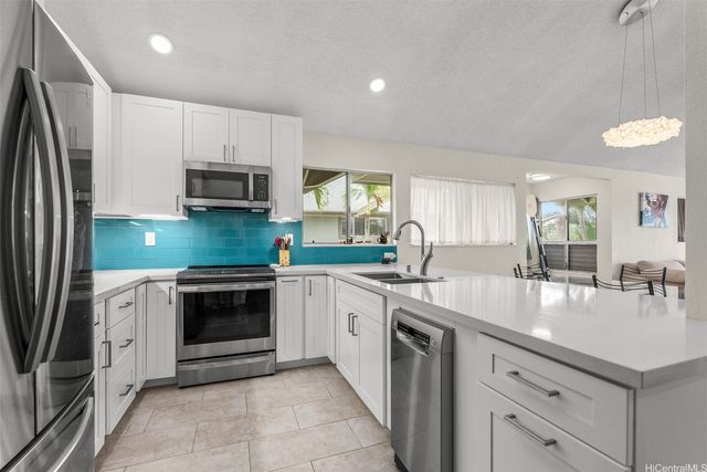 7007 Hawaii Kai Drive H24, Honolulu, HI 96825
