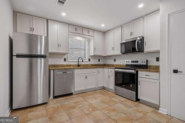 627 Ridge Avenue, Stone Mountain, GA 30083