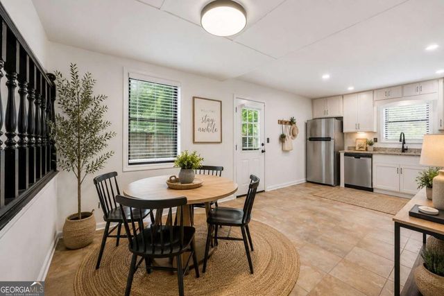 627 Ridge Avenue, Stone Mountain, GA 30083