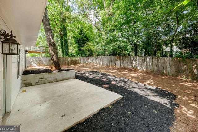 627 Ridge Avenue, Stone Mountain, GA 30083
