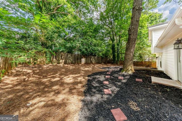 627 Ridge Avenue, Stone Mountain, GA 30083