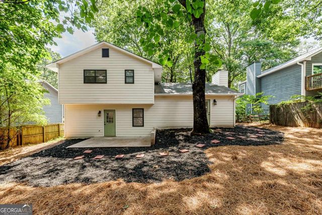 627 Ridge Avenue, Stone Mountain, GA 30083