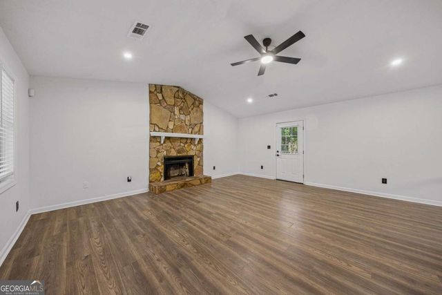 627 Ridge Avenue, Stone Mountain, GA 30083
