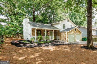 627 Ridge Avenue, Stone Mountain, GA 30083