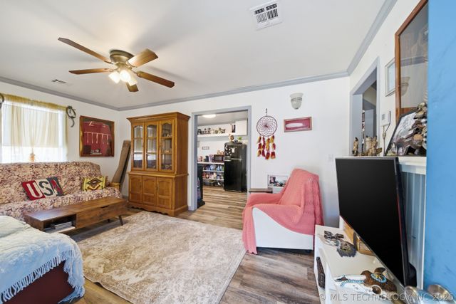 600 S Main, Spavinaw, OK 74366