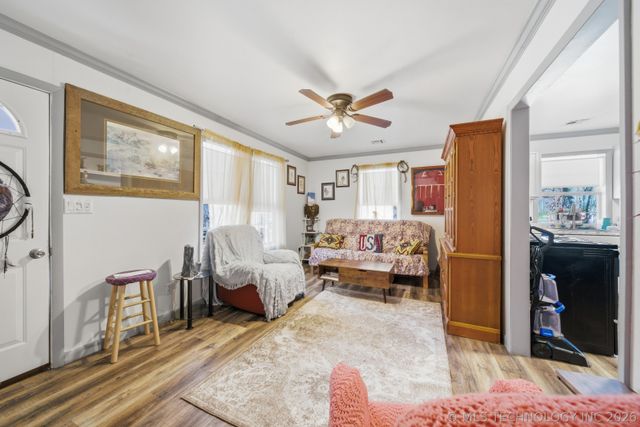 600 S Main, Spavinaw, OK 74366