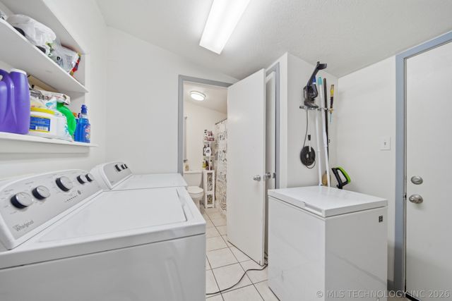 600 S Main, Spavinaw, OK 74366