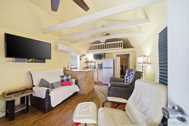 600 S Main, Spavinaw, OK 74366