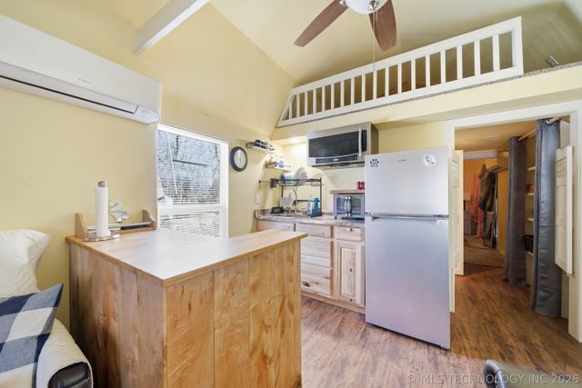 600 S Main, Spavinaw, OK 74366