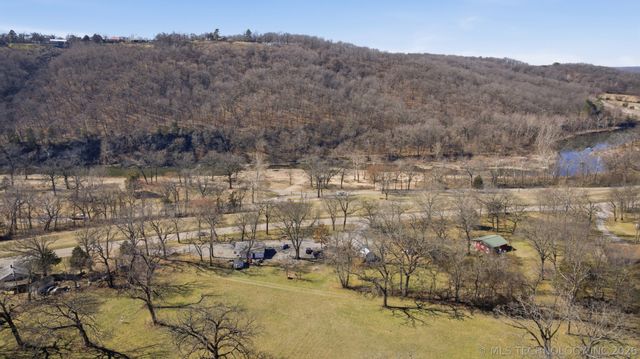 600 S Main, Spavinaw, OK 74366