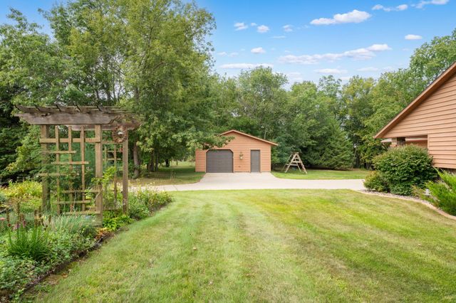 2191 68th Street NW, Rochester, MN 55901