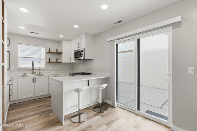 2303 E Hawthorne Street, Saratoga Springs, UT 84043