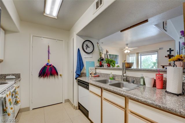 2300 East Silverado Ranch Boulevard 2111, Las Vegas, NV 89183