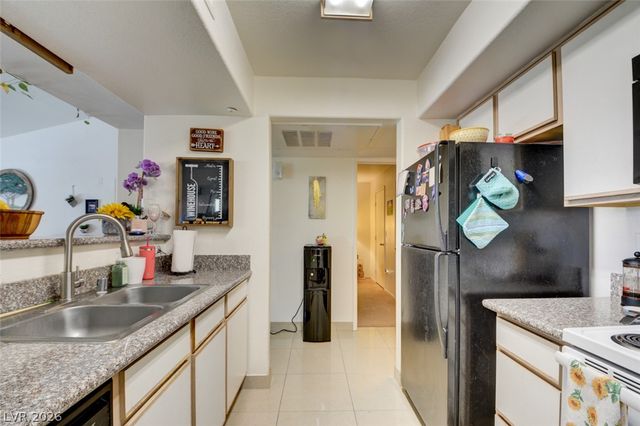 2300 East Silverado Ranch Boulevard 2111, Las Vegas, NV 89183
