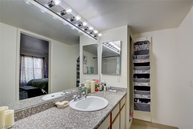 2300 East Silverado Ranch Boulevard 2111, Las Vegas, NV 89183