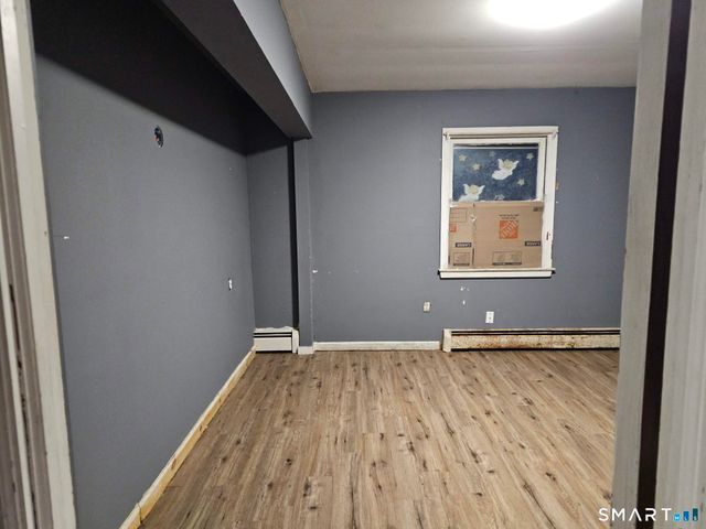 44 Woodlawn Avenue, Ansonia, CT 06401