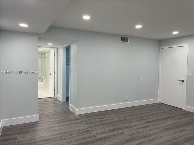 4725 SW 62nd Ave 103, Davie, FL 33314