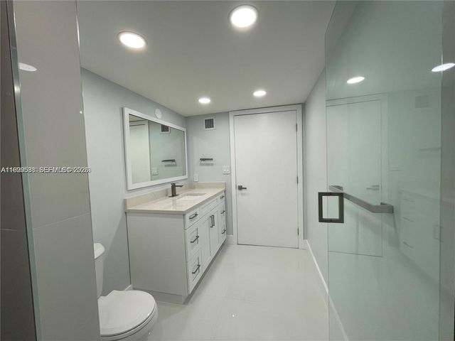 4725 SW 62nd Ave 103, Davie, FL 33314