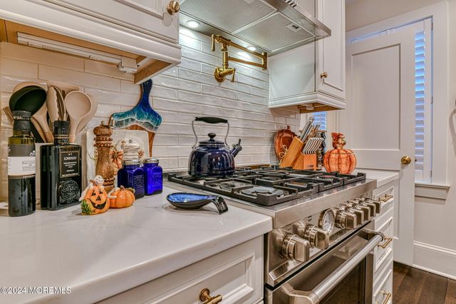 77 Asbury Avenue, Ocean Grove, NJ 07756