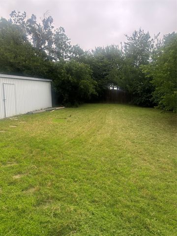 208 Washington Street, Bowie, TX 76230