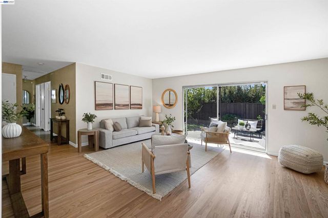 26003 Dodge Ave, Hayward, CA 94545
