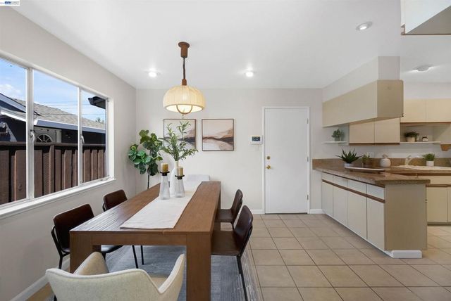 26003 Dodge Ave, Hayward, CA 94545