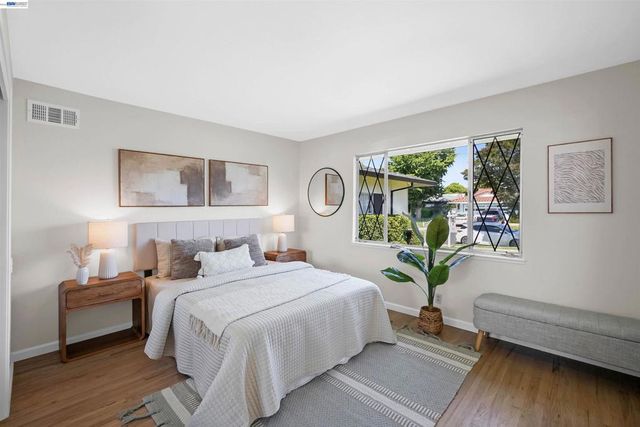 26003 Dodge Ave, Hayward, CA 94545