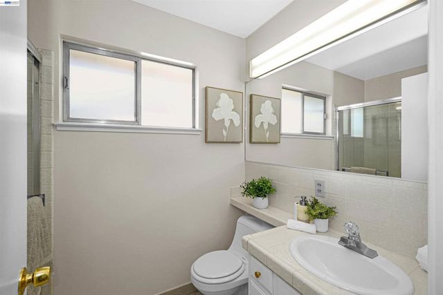 26003 Dodge Ave, Hayward, CA 94545