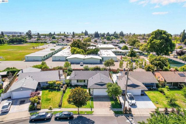26003 Dodge Ave, Hayward, CA 94545