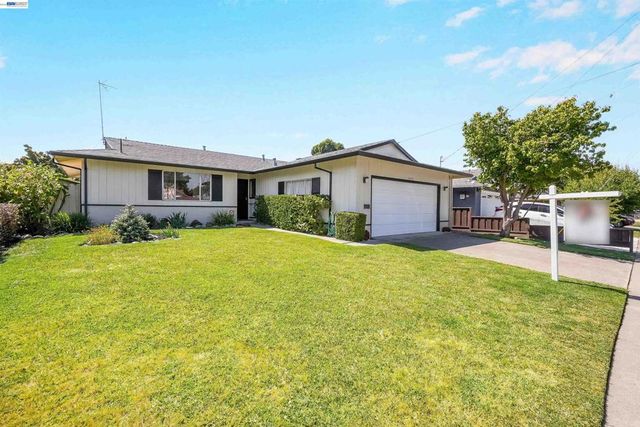 26003 Dodge Ave, Hayward, CA 94545