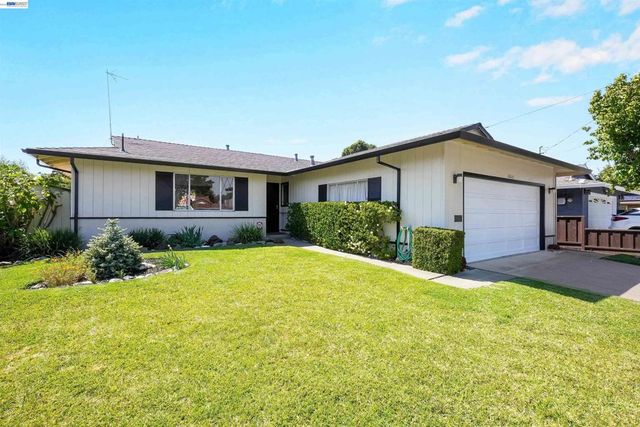 26003 Dodge Ave, Hayward, CA 94545